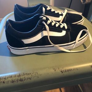 Women’s Vans Classic Sneakers